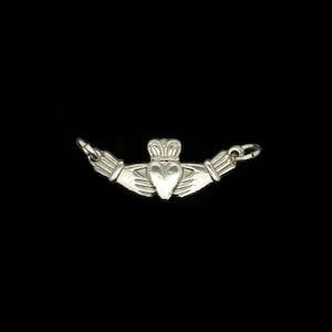 Claddagh Symbol Pendant/Charm, Silver