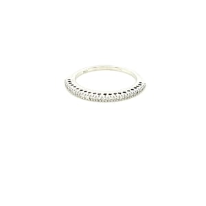 18kt White Gold Diamond 25 Diamond Ring