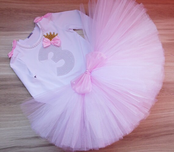 Pastel de cumpleaños niñas primer traje de princesa Diseño SMASH cualquier chica cualquier nombre bebe