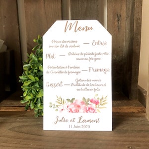 Menu pour mariage sur le thème floral en papier cartonné // Décoration de table mariage champêtre