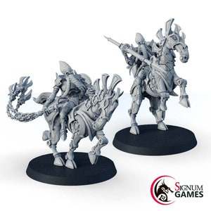 3D gedruckter Mind Flayers Fantasy Miniatures Mind Hunters set, Illithid Unpainted Miniature Dungeons and Dragons Tabletop Miniature DnD
