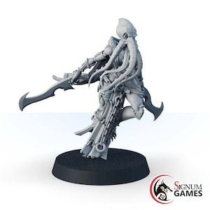 Rapia, Memory Eraser Mind Flayer Illithid Miniature Reaver Dungeons and Dragons Mini RPG Tabletop Miniature DnD Painting Great Gift Idea DnD