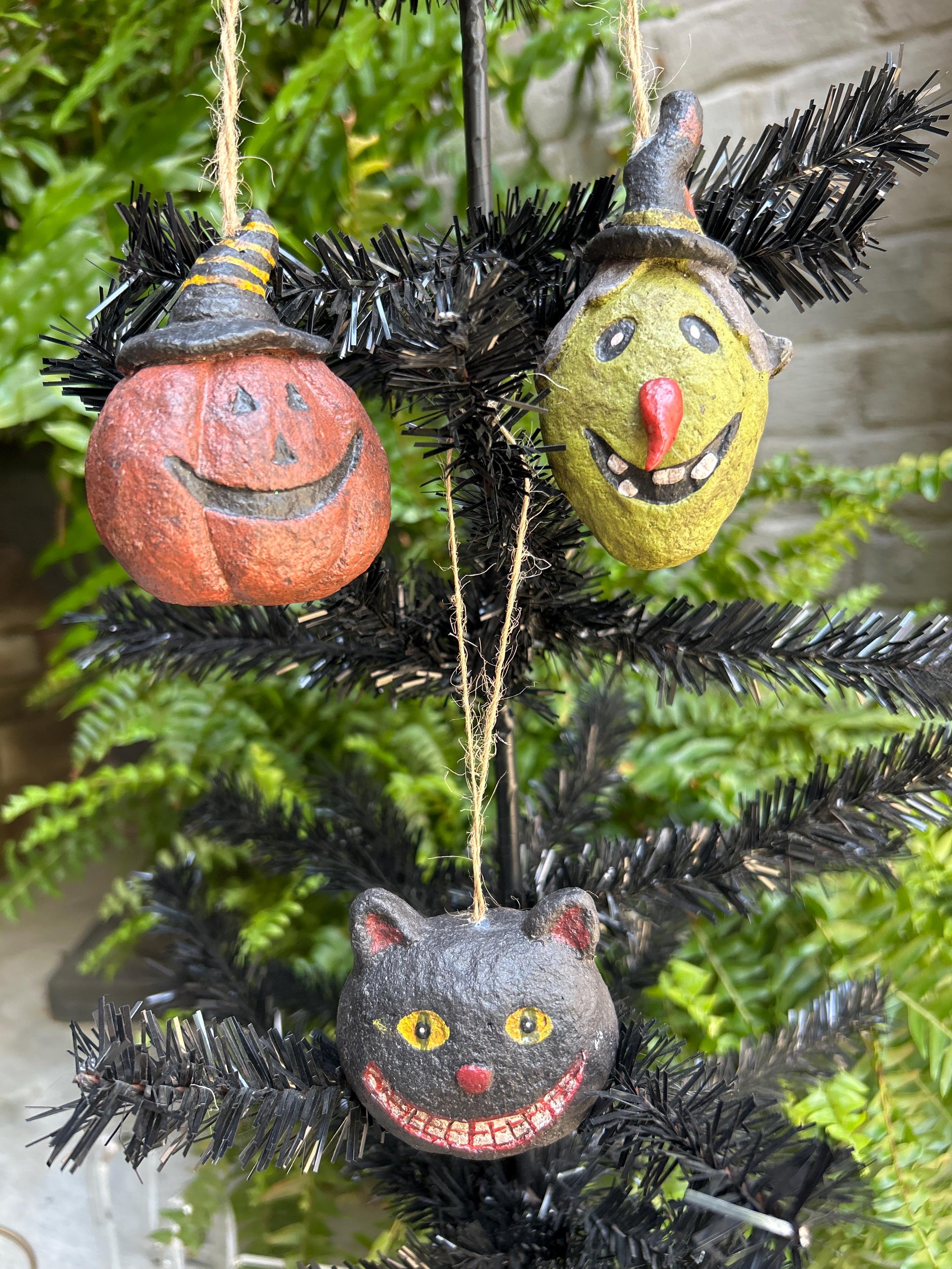 Vintage Primitive Halloween Ornaments, Set of 3, Jack O Lantern Pumpkin, Witch, Black Cat Ornaments, Hand Painted Resin, Folk Art Halloween