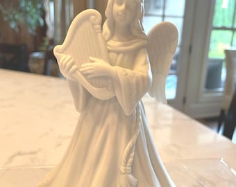 Vintage 1984 Ebeling & Reuss White Bisque Christmas Angel with Lyre,Harp Music Box “Hark The Herald “ Non Working