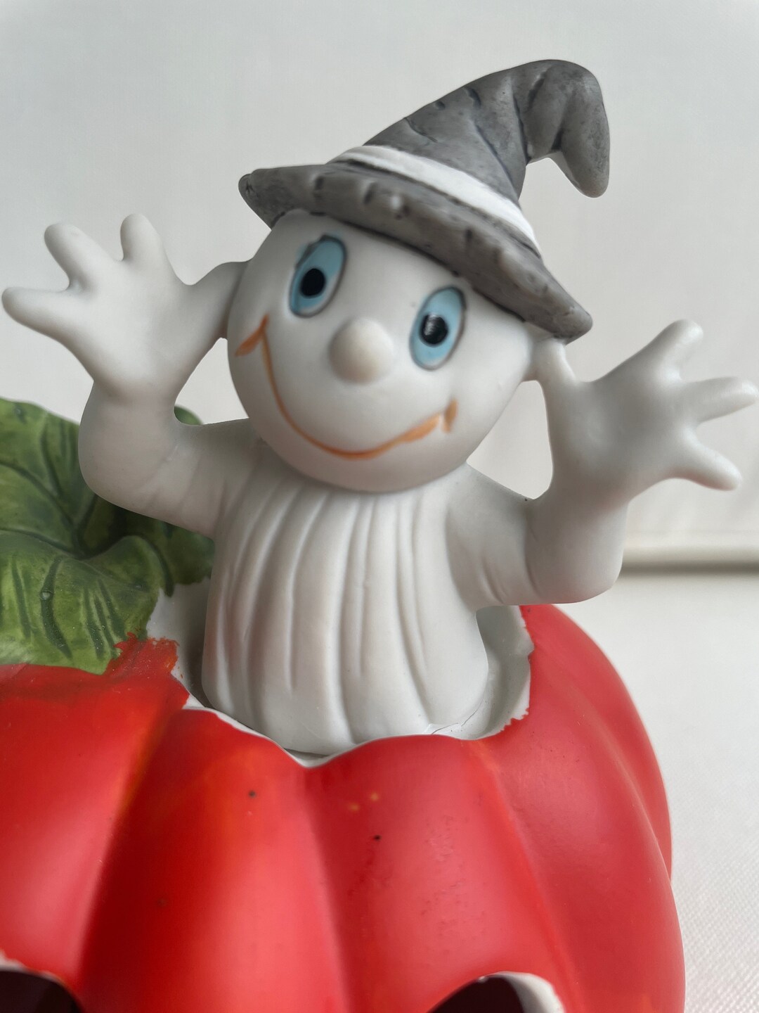 Vintage Halloween Light up Ghost in Pumpkin, Flickering Night Light by Enesco Halloween