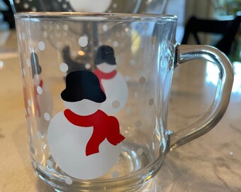 Vintage Crate and Barrel Snowman Cocoa Cups. Made in France, Luminarc Snowman Cocoa Mug Snowman Christmas Crate & Barrel Clear glass