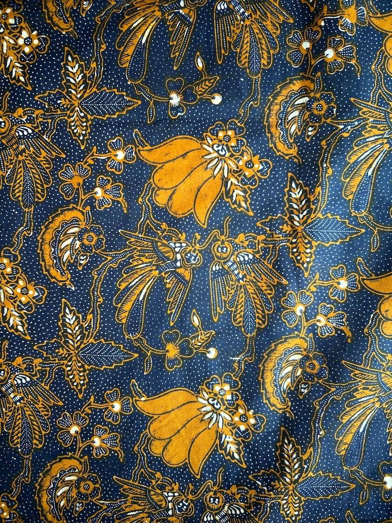 1970s Vintage Batik Textile, Artwork, Indonesian Old Batik Classic Javanese Vintage Fabric Solo Palace, Ldt, 1970's 42"W x 90" (2.5yards) Bild 1