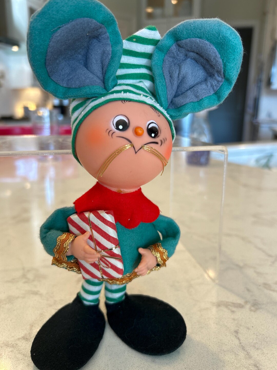 Vintage Christmas Mouse, Posable Christmas Elf 8