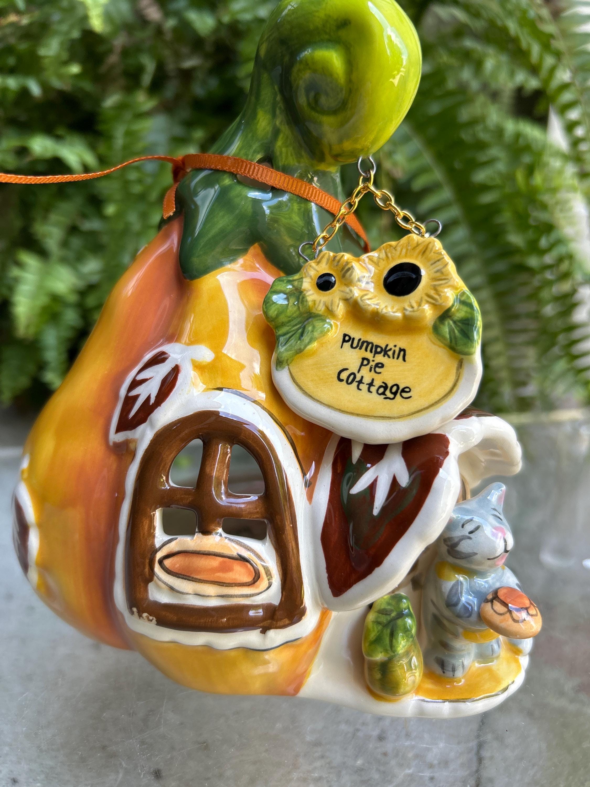 Blue Sky Clayworks Fall Pumpkin Pie Cottage 2009 Candle House, Tea