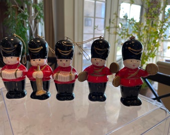 Vintage I.W. Rice & Co.INC Ceramic Toy Soldier Ornament / Salt or Pepper Shaker with Musical Instrument 1986 Taiwan Toyland Soldier Ornament