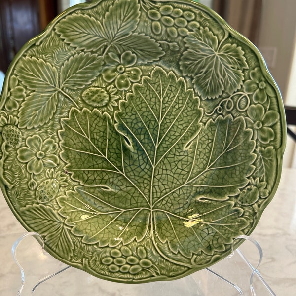 Davenport Burleigh 1794-1887 Majolica Dark Green Grape Leaf Plate England 8" Diameter Hard to Find