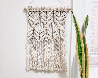 Macrame Wall Hanging with Beads, Boho Mural Wall Art, Rope Hanging Tapestry, Cotton Wall Decor, Cozy Bohemian Retro Hygge Home Decoration