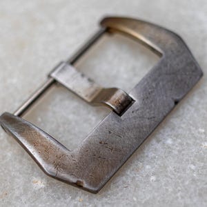 Zapięcie śrubowe ze stali nierdzewnej w stylu vintage do skórzanych pasków do zegarków | Patyna vintage, 20-26 mm