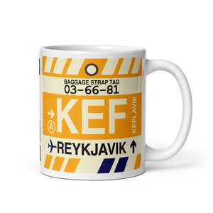 Tasse à café REYKJAVIK Islande • Code d'aéroport KEF • Souvenir de voyage / Cadeau d'aviation / Souvenir d'envie de voyager / Art de lieu / Souvenir de vacances