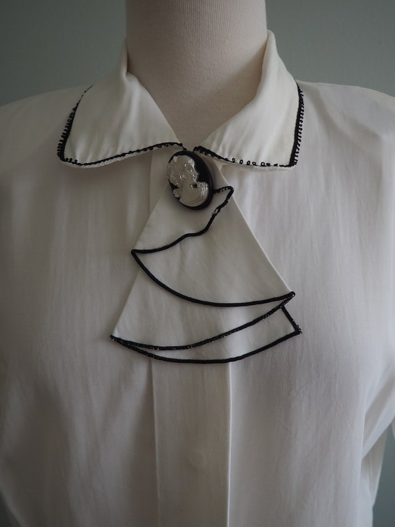 Vintage Cameo Blouse, Vintage 80s Blouse, Lovely … - image 7