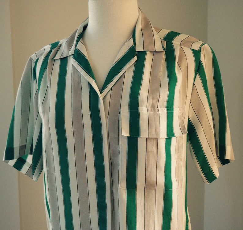 Size 6 Vintage Notations Blouse Short Sleeve Vintage Top Striped Blouse Vintage Green Stripes Short Sleeve Blouse