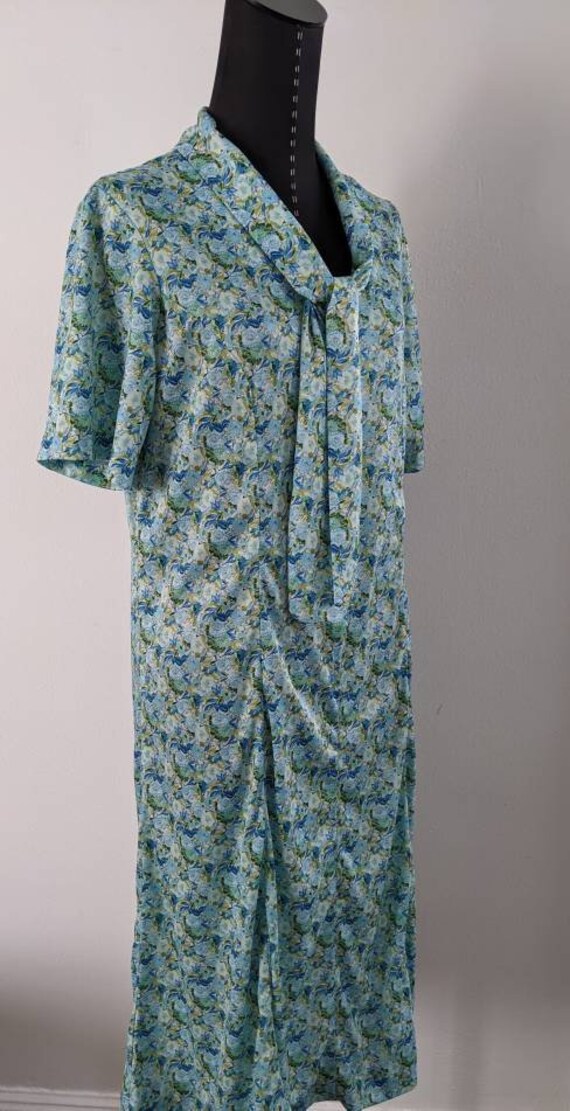 Vintage 1950s Style Day Dress, Blue Print Shift D… - image 4
