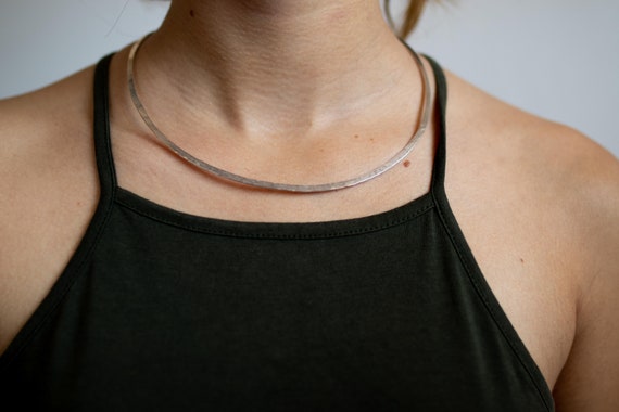 Extracto De otra manera la seguridad Collar Gargantilla Plata Rígido para Mujer . Collar Plata - Etsy España Extracto De otra manera la seguridad Collar Gargantilla Plata Rígido para Mujer . Collar Plata - Etsy España
