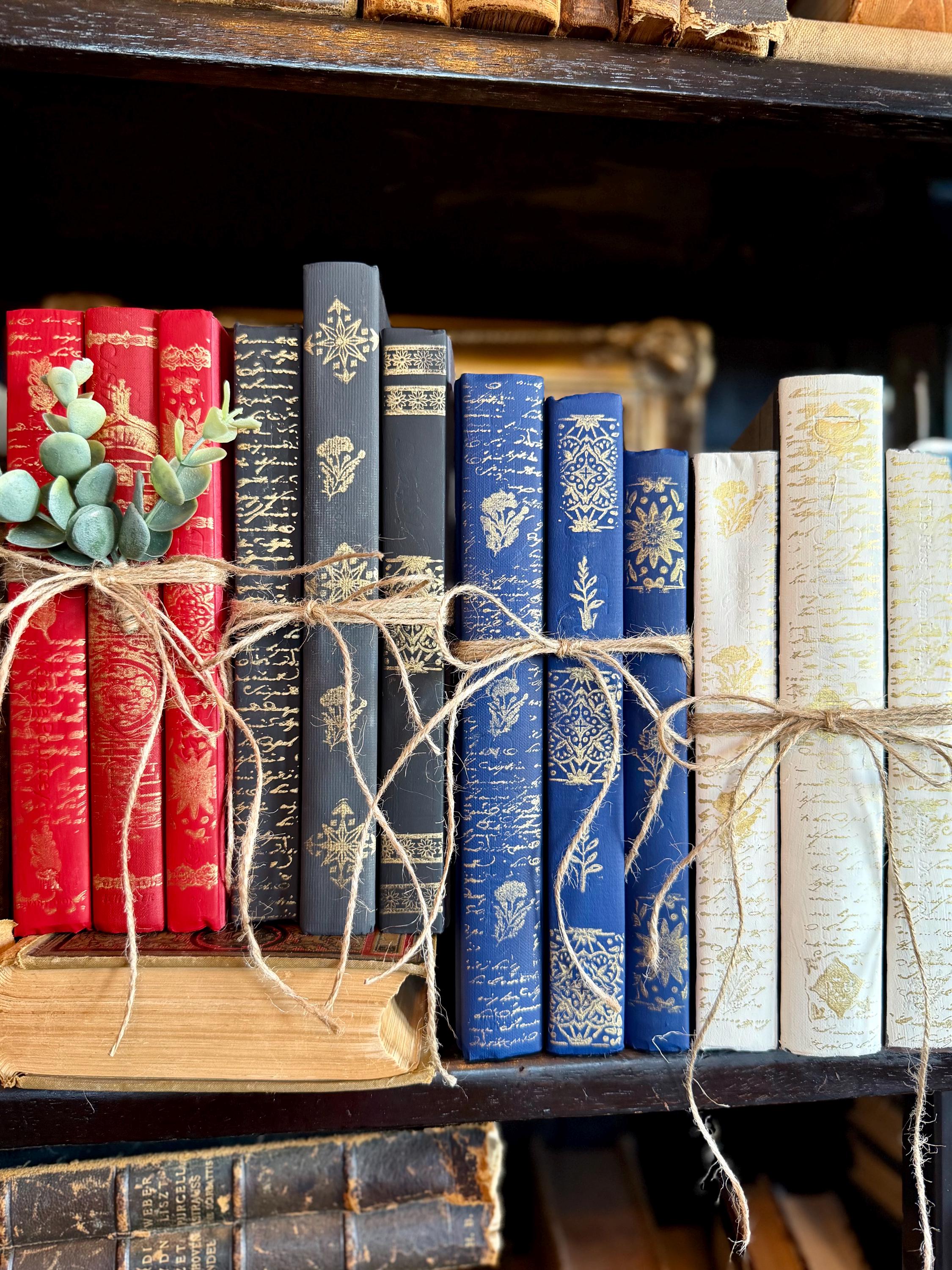 アンティーク 装飾本 ブルー ゴールド Blue and Gold Decorative Books - Etsy