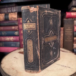 uvres poétiques antiques de Longfellow de 1873 • Couverture rigide en relief or • Livre de poésie classique décoratif, livre de table de mariage, décoration littéraire vintage