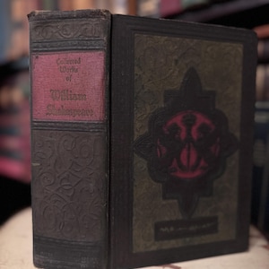 Antique The Works of Shakespeare Copyright 1932 Gold Gilded leather bound book decor wedding decor Staging Book Decor Classic Literature