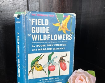 Vintage Book Field Guide to Wildflowers 1968 Illustrated Nature Collection Guide Unique Rare Book Collectible excellent condition