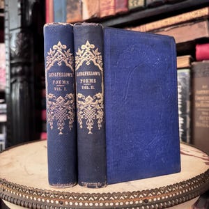 Longfellow Poetry Classic Antique Book Twarda oprawa Złote tłoczone dekoracyjne grzbiety Książki ślubne Inscenizacja Dzieła poetyckie Prawa autorskie 1843
