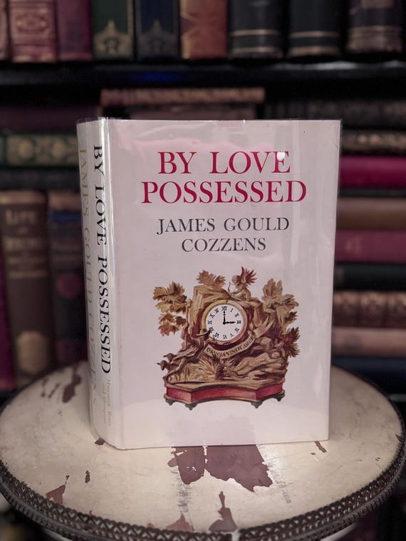 ヴィンテージ洋書　Love of Goldensハードカバー豪華本 Vintage Book by Love Possessed First Edition, 1957 James Gould