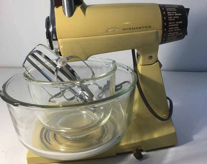 Sunbeam Mixmaster 1970s Yellow Mixer With 2 Bowls and Beaters Etsy