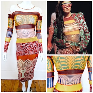 Jean Paul Gaultier 1996 S / S Runway Cyberbaba Gestreifte Tattoo Körper Karte Optische Täuschung Kim Kardashian Mesh Sheer Maori T-Shirt Top Rock Kleid