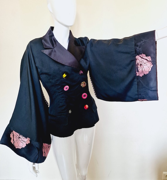 Kenzo Defile Kimono Couture Runway A/W 2004 AH04 Bell Bat Sleeve