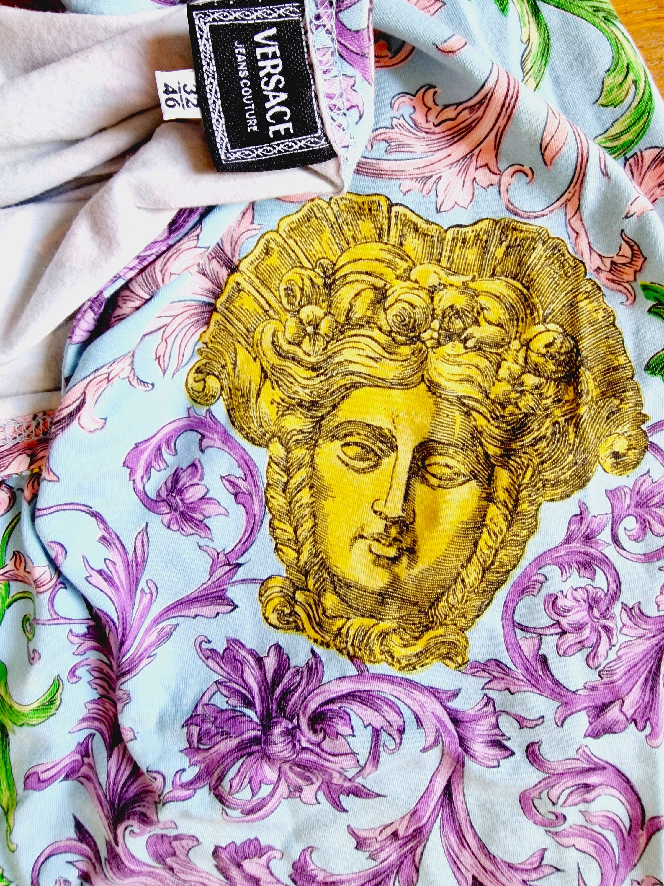 Gianni VERSACE Jeans Couture Medusa Gold Blue Italian Medusa