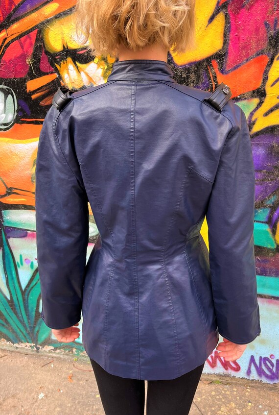 Thierry Mugler Runway Wasp Waist Bee Motorcycle PVC Big Pocket Blue Vintage Paris MTM Trademark Faux Leather 90s Runway Suit Blazer Jacket View 4