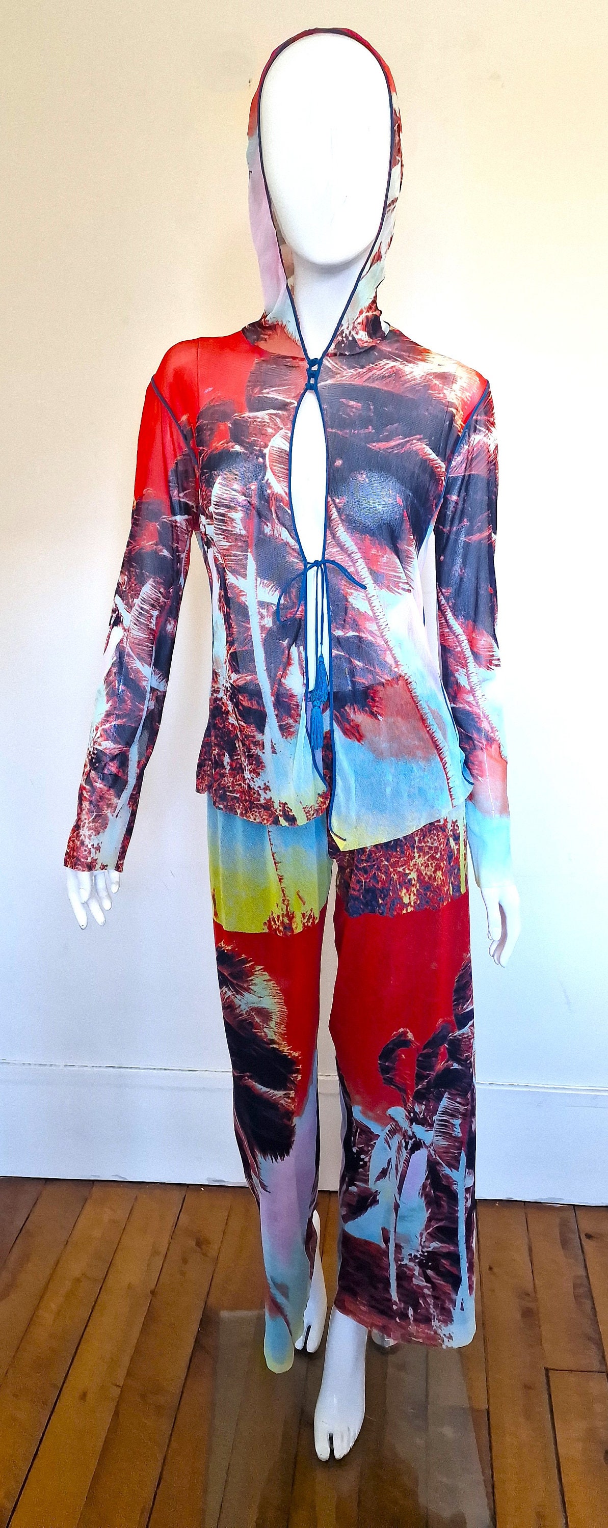 Jean-Paul GAULTIER 楽園柄 浴衣 Jean-Paul GAULTIER 楽園柄 浴衣 楽天市場】ゴルチエ 浴衣の通販