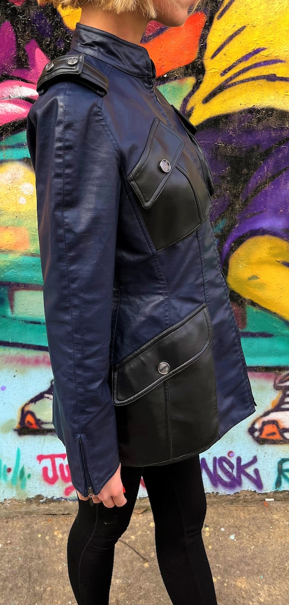 Thierry Mugler Runway Wasp Waist Bee Motorcycle PVC Big Pocket Blue Vintage Paris MTM Trademark Faux Leather 90s Runway Suit Blazer Jacket View 3