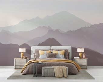 Dusty Peaks | Varm neutral bergsmålning | Taupe landskapstapet | Minimalistisk sovrumsinredning | PW638