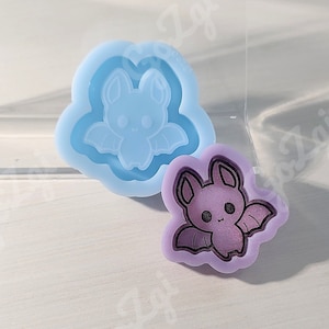 Choose Size The Original Baby BAT +Free EZ Top Shaker silicone mold pendant charm Keychain made to order 4 uv resin no plastic sheet need