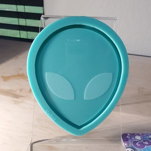 Alien head 6 inch trinket tray silicone mold 6x5 inch tray acrylic laser cut UFO tray shiny space galaxy silicone mould design for resin