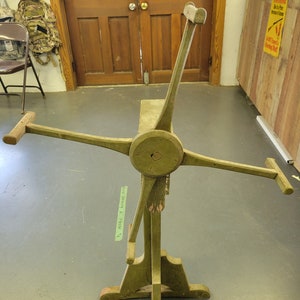 Antique Spinning Wheel, RARE style w/ Measure Dial Mid 19th Century  patina