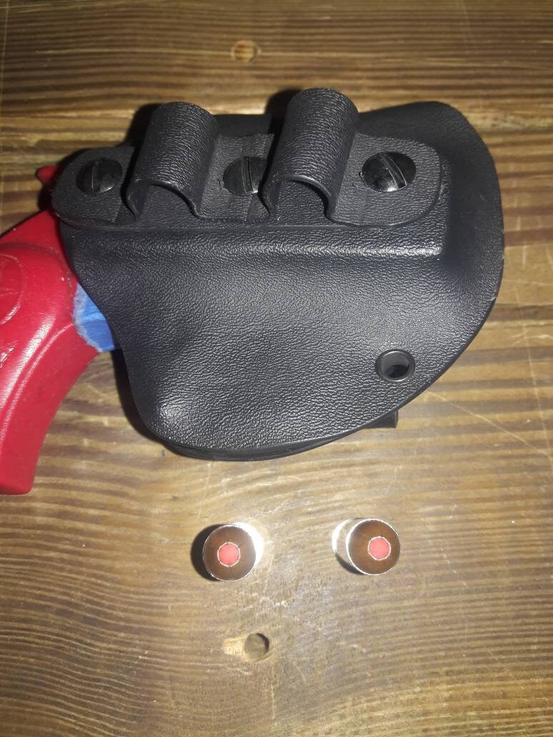 Bond Arms Rowdy 3 OWB Crossdraw Paddle Holster – ETW Holsters