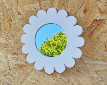 Chalk White Jesmonite Flower Mirror | Handmade Solid Colours Home Decor | Daisy Gift Retro Flower Power | Peace Love Friends Art Object