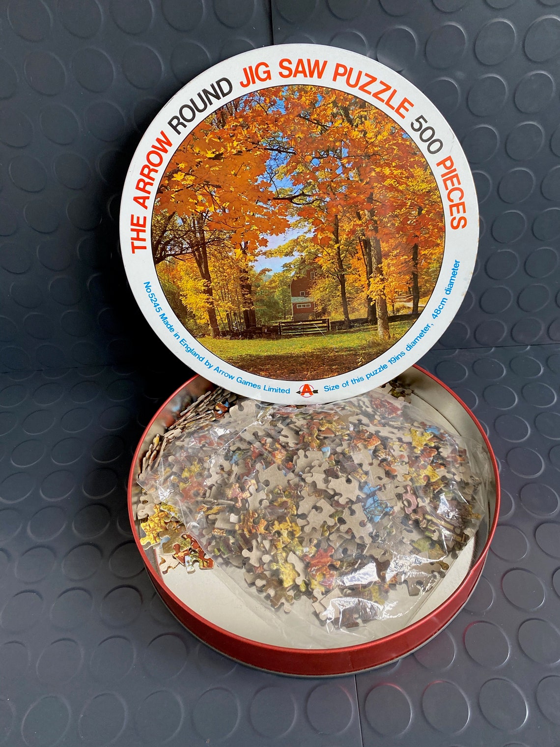 Rétro Round Jigsaw Puzzle in a Tin 500 Pieces Autumn Etsy