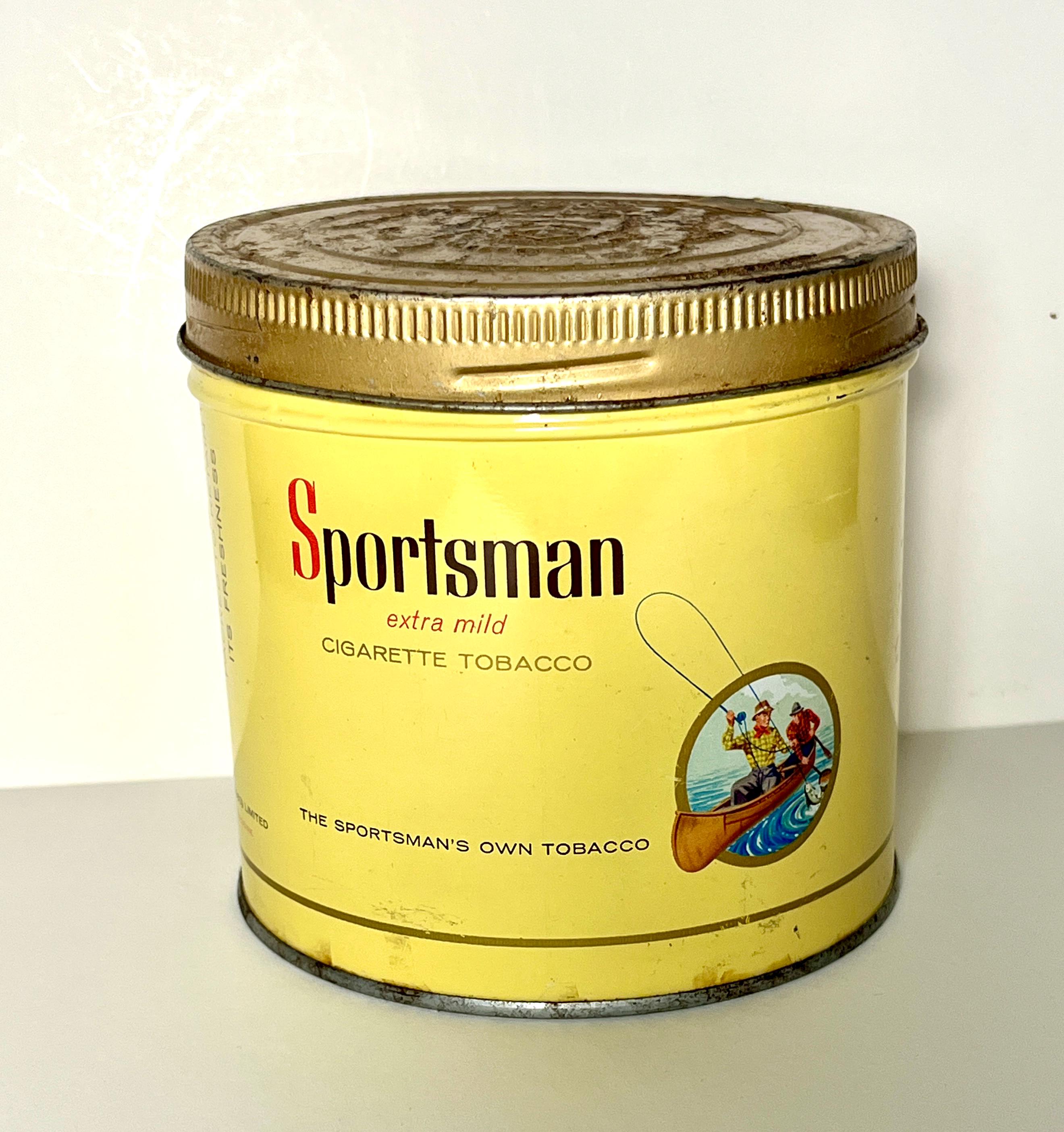 ビンテージ 70s 1972年 アーチーバンカー 缶バッジ 約7cm USA Vintage Sportsman Tobacco Tin: Fishing Canoe Graphics, Collectible