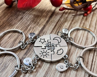 Set of 4, Puzzle Keychain, Puzzle Necklace, Four, Sisters, Siblings, Family Keychain, BFF, BFF, Best Friends, Best of Friends, Keyring, Gift