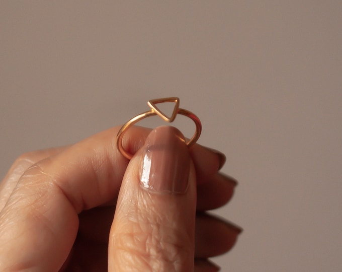 Triangle Ring,minimalist Rings,dainty Ring,geometric Jewelry,triangle ...