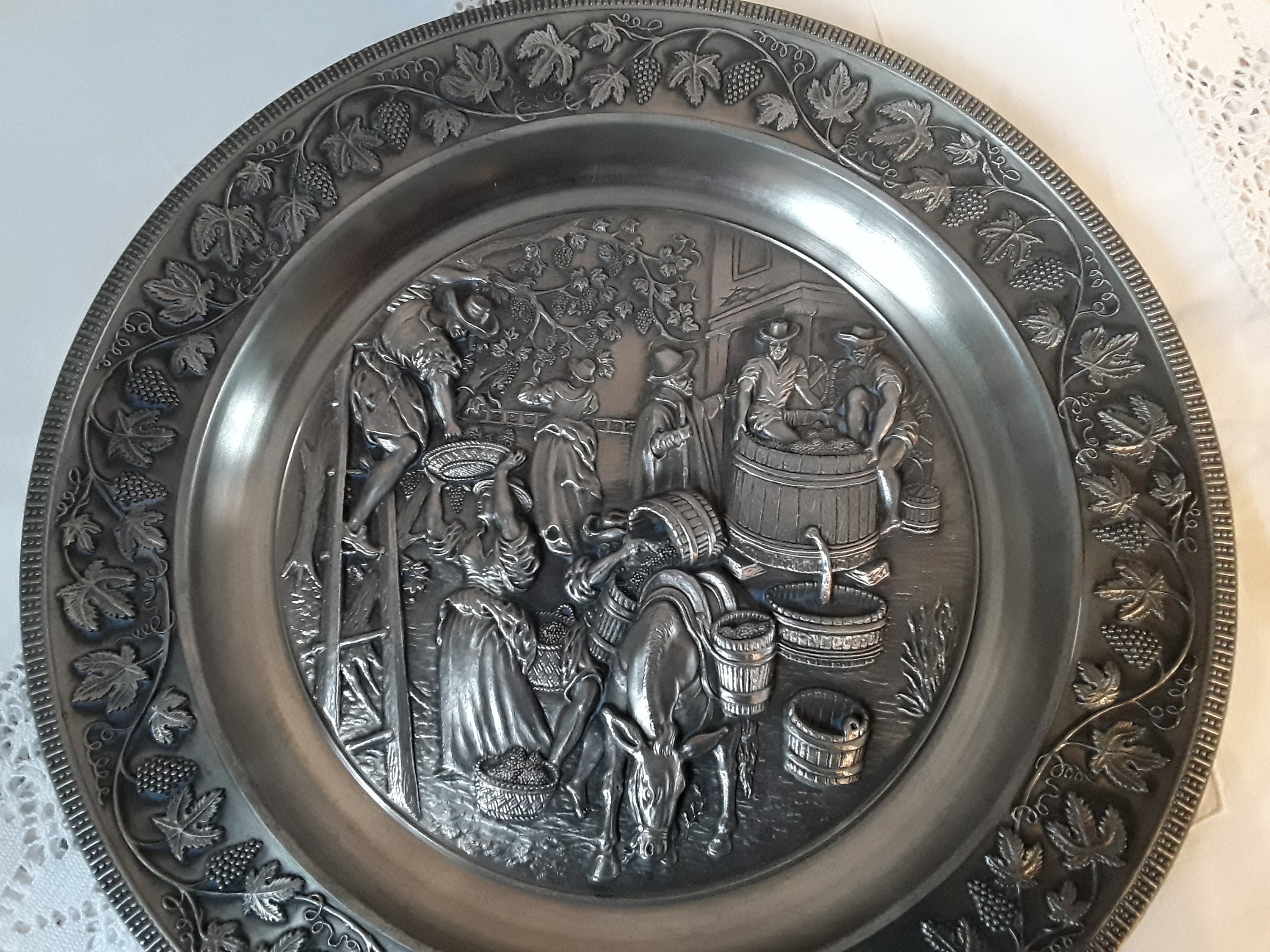 Vintage Pewter Zinn Decorative Collectible Grapes Harvesting Etsy