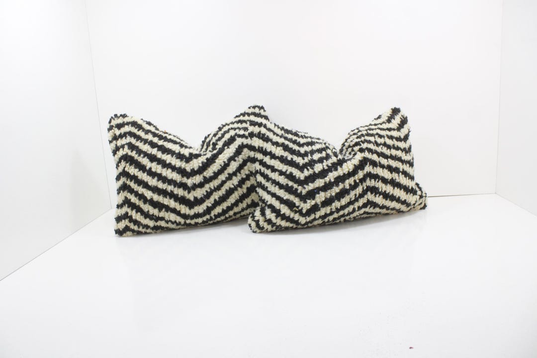 Ddp_set of 2 Vintage Moroccan Pillows 100% Wool,absolutely Gorgeous ...