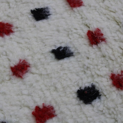 Small Moroccan Boucherouite Rug, moroccan boucherouite rug , azilal rug ,vintage boucherouite , berber shops boucherouite