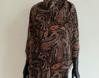 Vintage 80s Liberty paisley print wool shawl