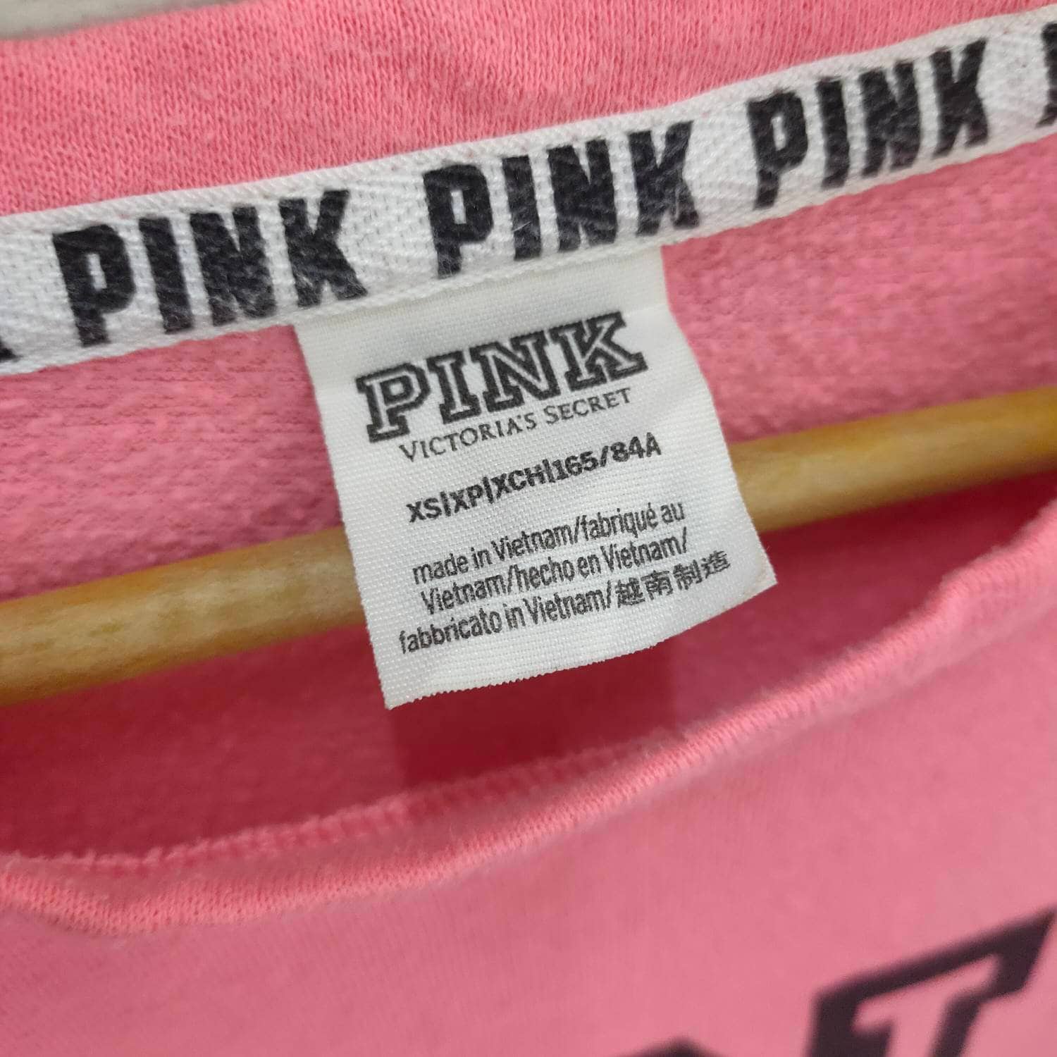 Y2K Drop Shoulder Love Pink VICTORIA'S SECRET Spell Out Sweatshirt